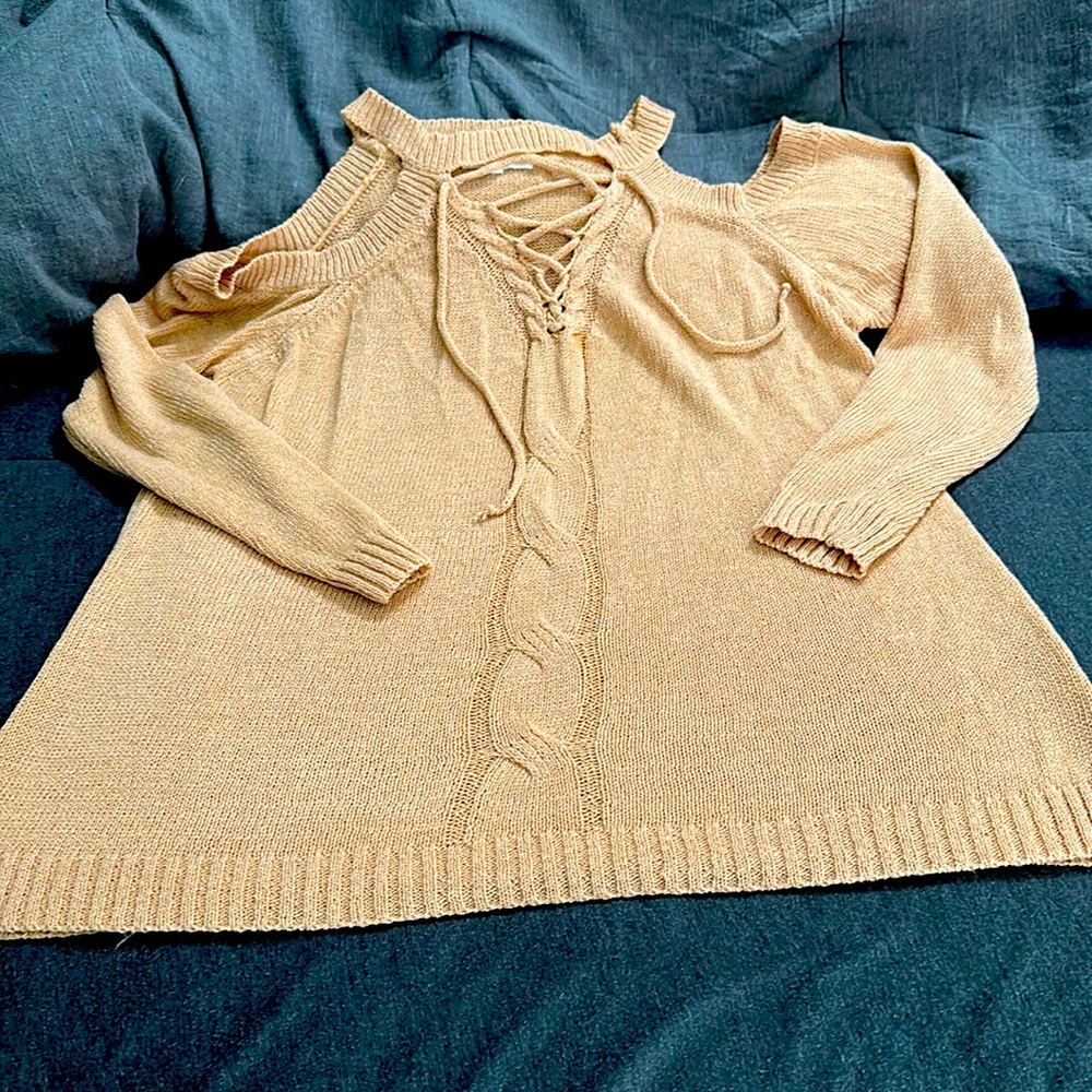 Women’s cold shoulder knit sweater top